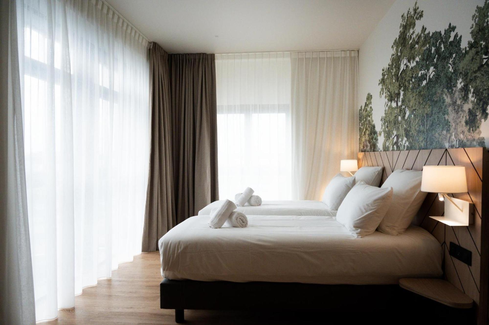 Bo Hotels Ambronay Buitenkant foto
