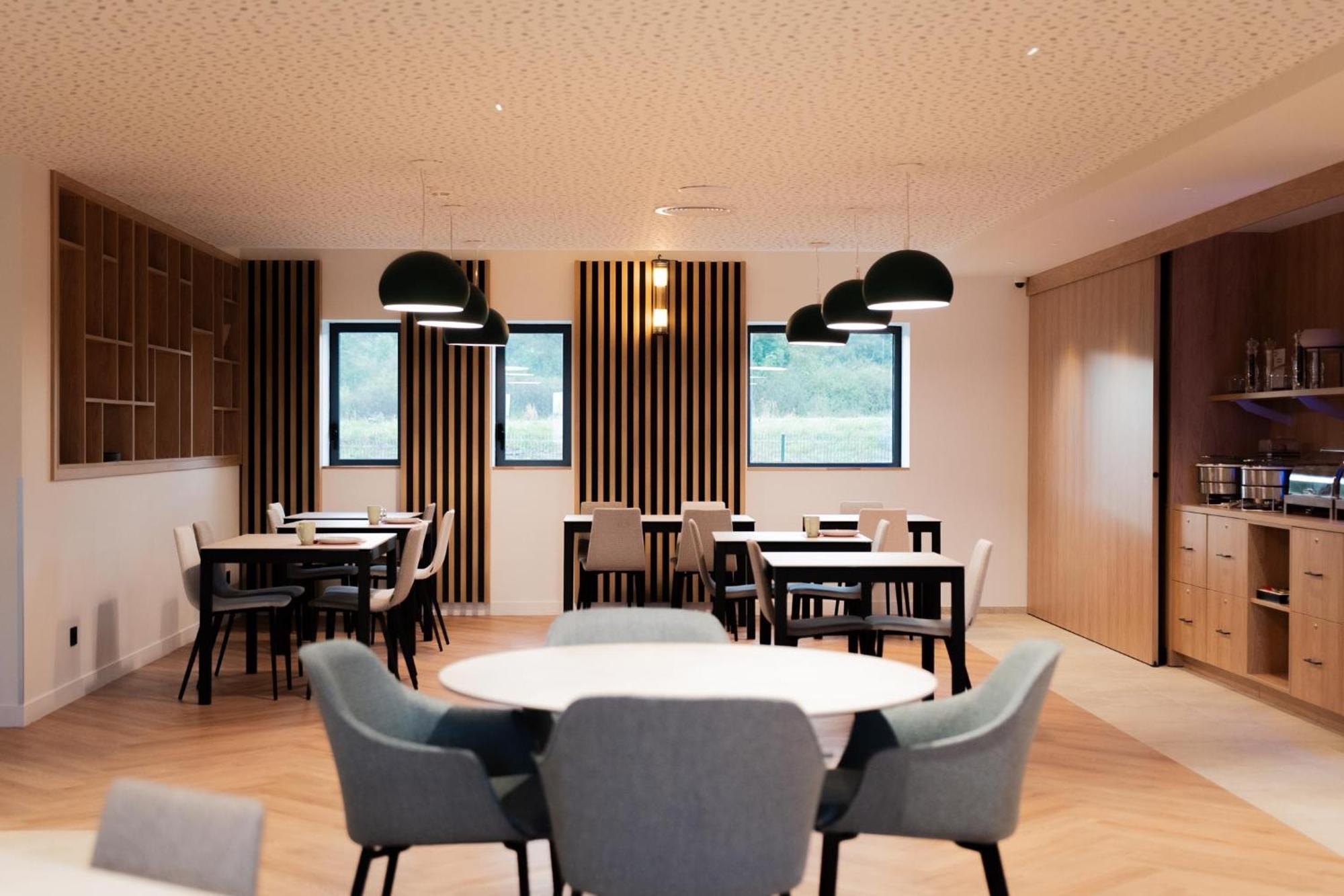 Bo Hotels Ambronay Buitenkant foto