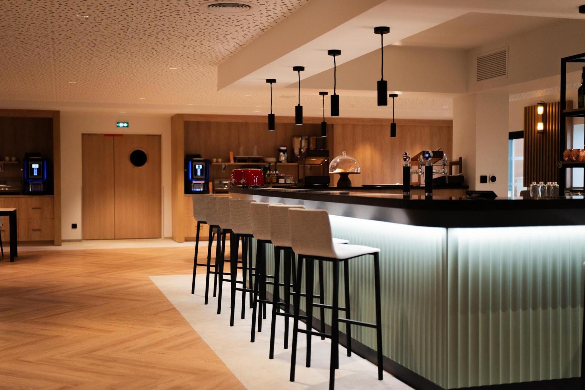 Bo Hotels Ambronay Buitenkant foto